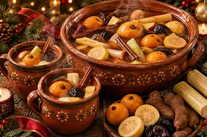Ponche navideño de frutas